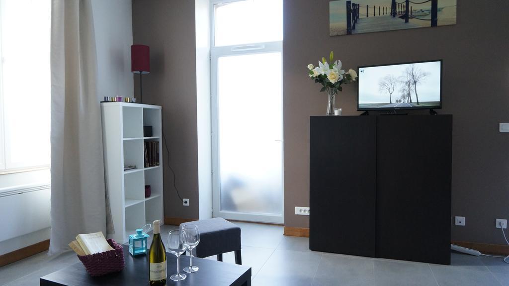 Le Puligny, Appartement Classe 3 Etoiles 博讷 外观 照片